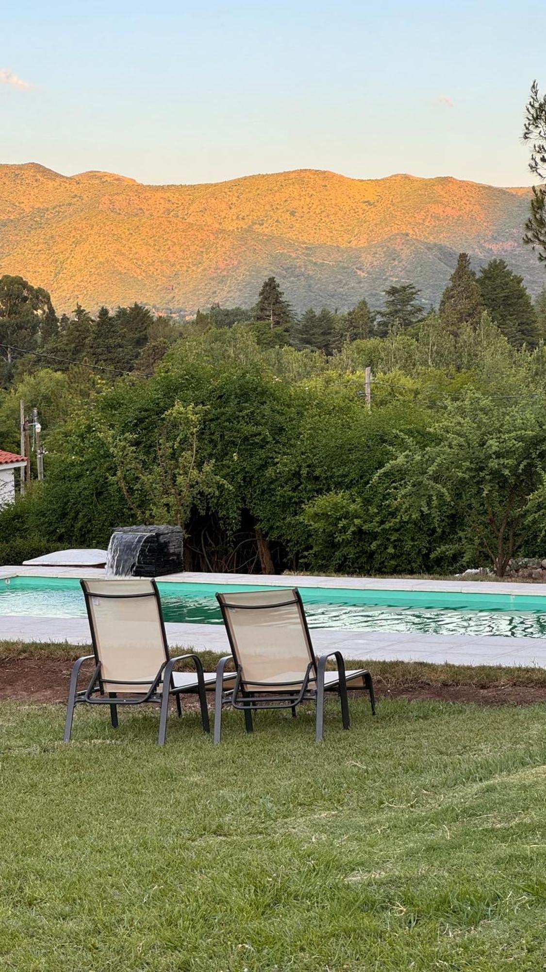 La Jacinta Posada Suites Santa Rosa de Calamuchita Exteriör bild
